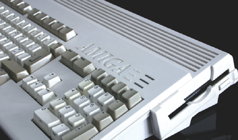 Anniversary of the Commodore Amiga 1200 – GenerationAmiga.com